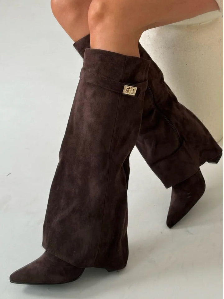 Tasha – Elegante Damenstiefel aus hochwertigem Suede mit goldenen Akzenten