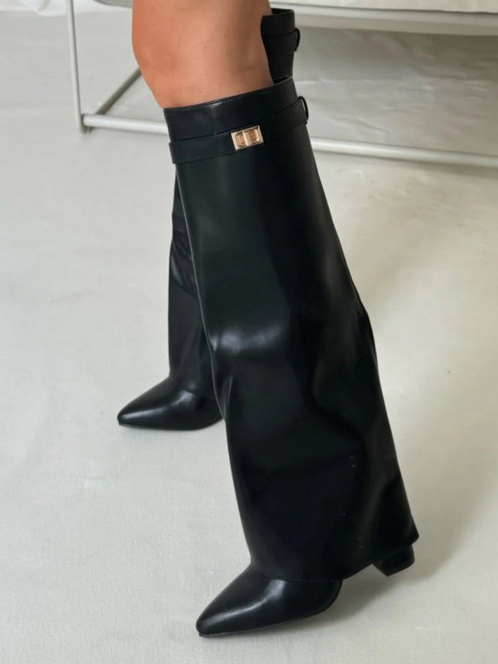 Tasha – Elegante Damenstiefel aus hochwertigem Suede mit goldenen Akzenten