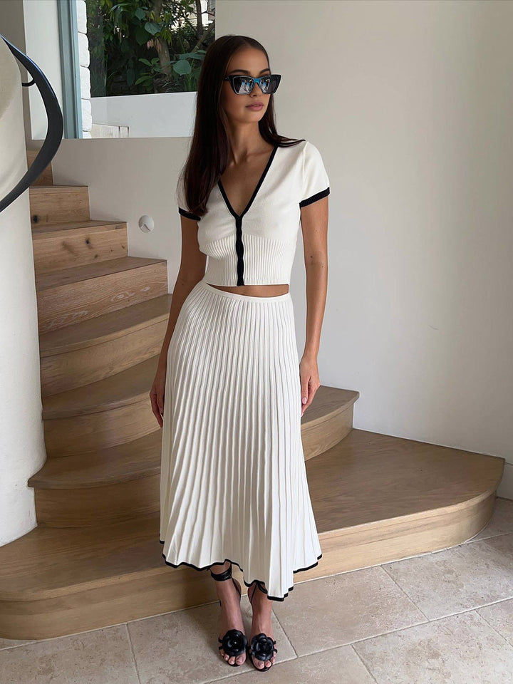 Nora – Chic Minimalistisches Rock Set