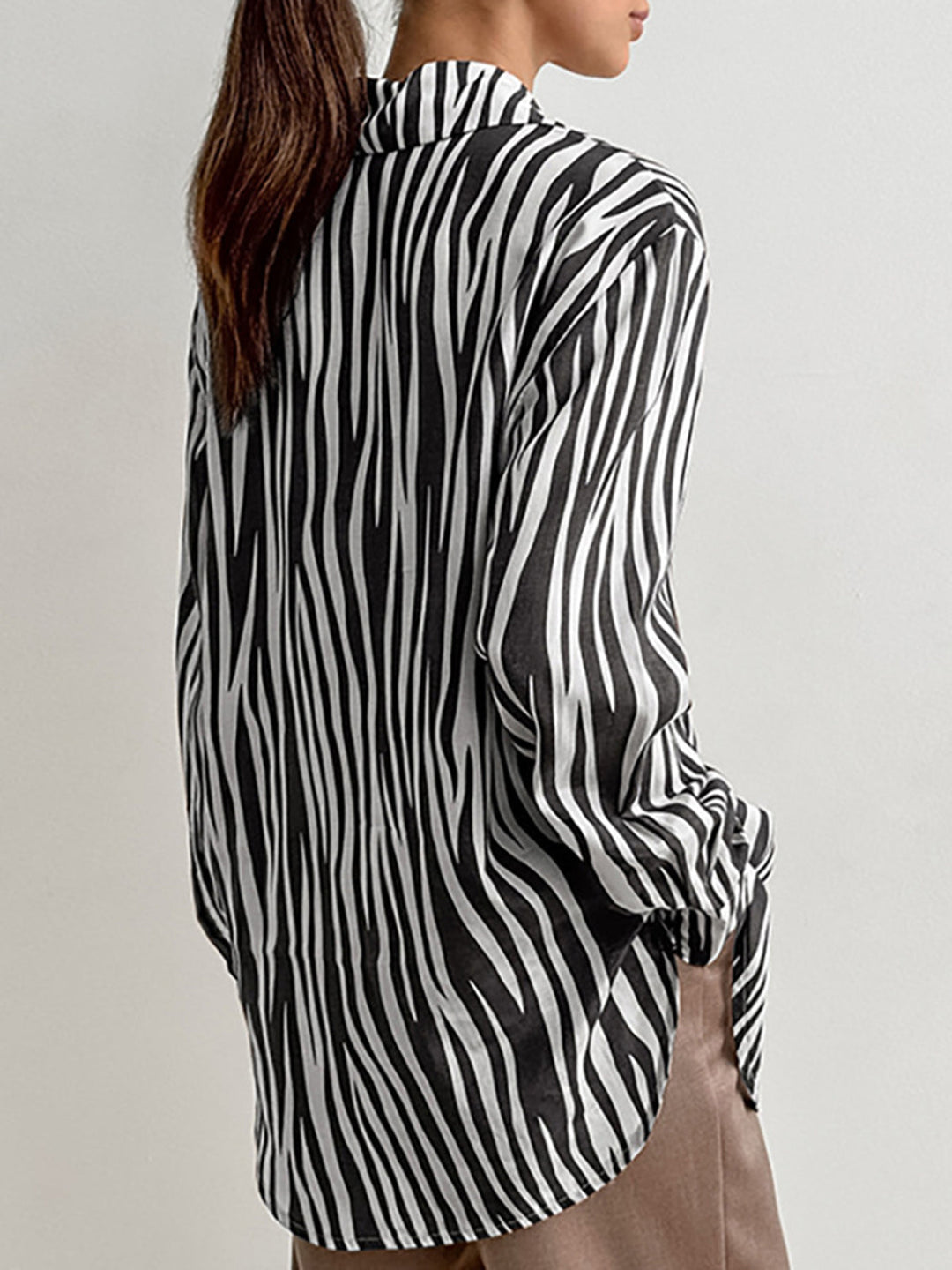 Hillary - Zebra Print Bluse